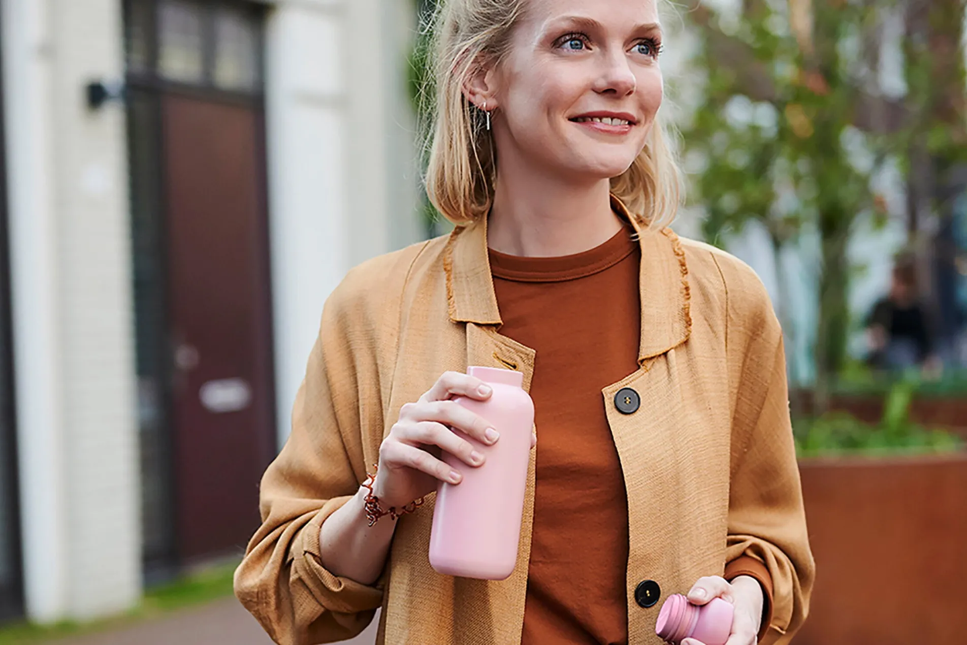 Mepal Thermoflasche Ellipse 900 ml - Edelstahl gebürstet Outlet